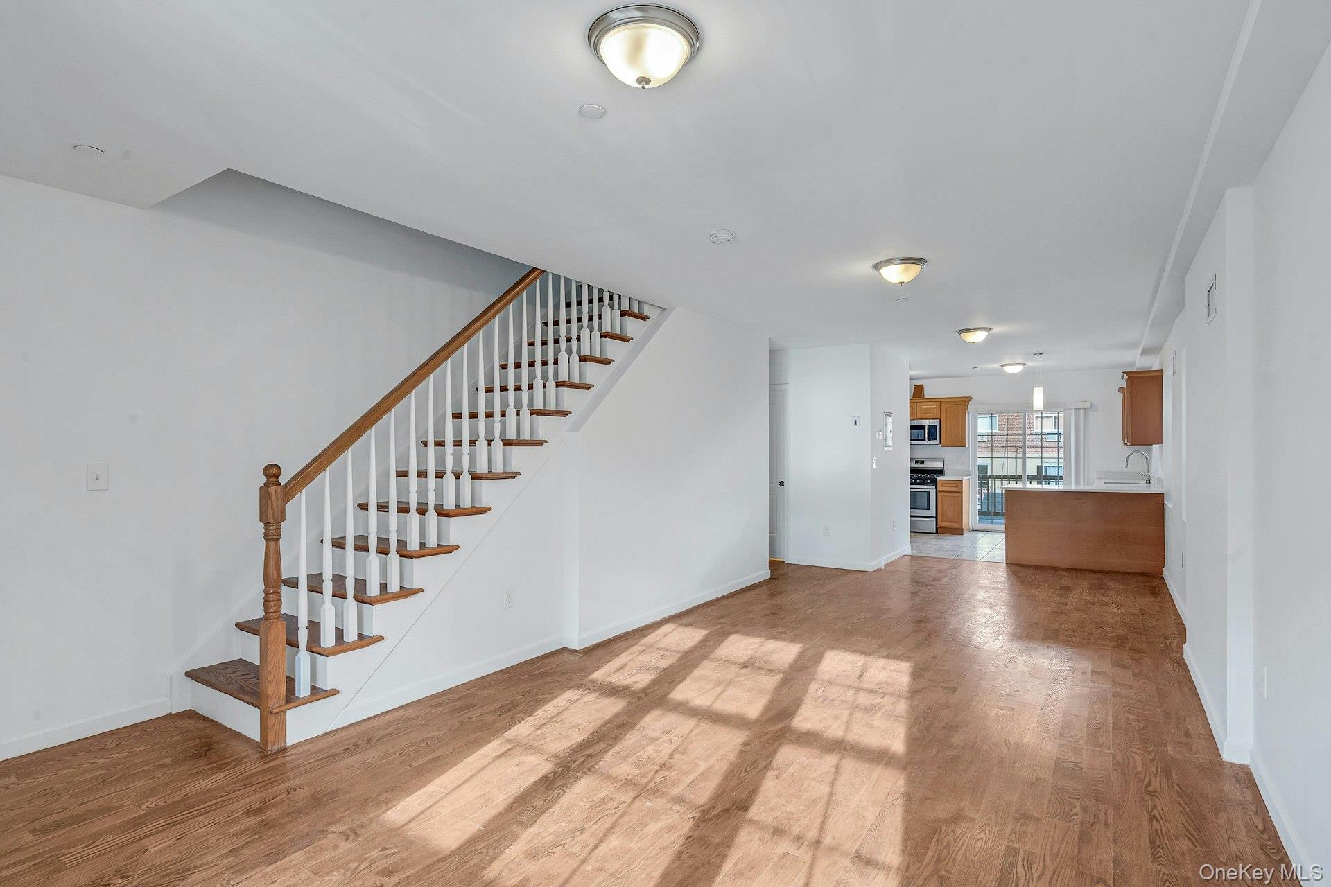 822 Hollywood Avenue Property Photo 4