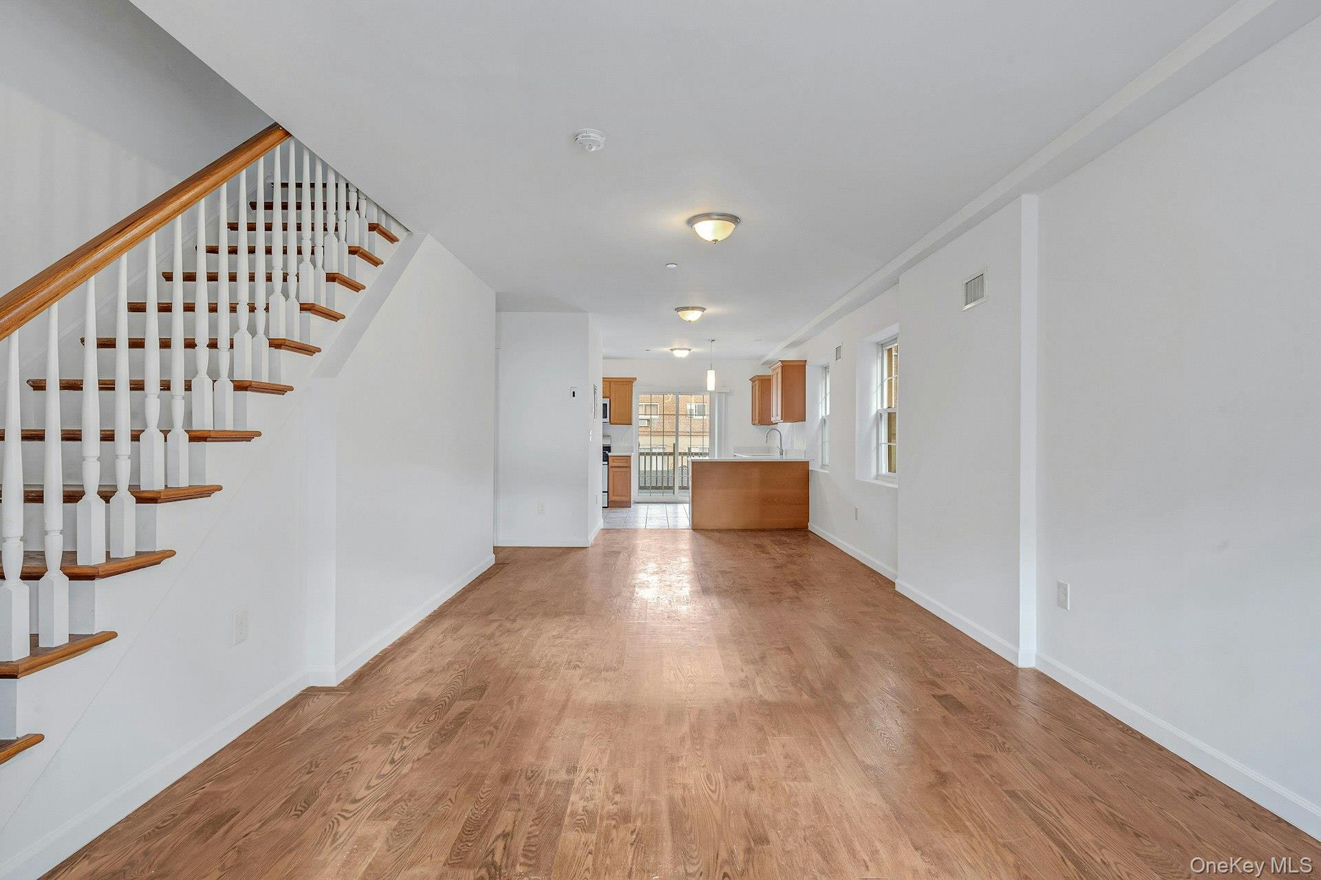 822 Hollywood Avenue Property Photo 6