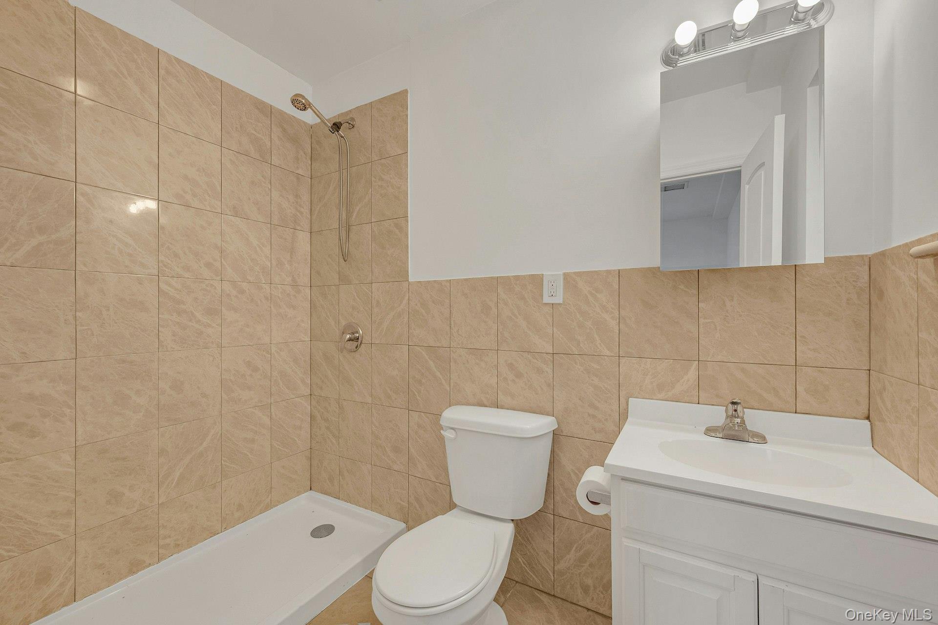 822 Hollywood Avenue Property Photo 19