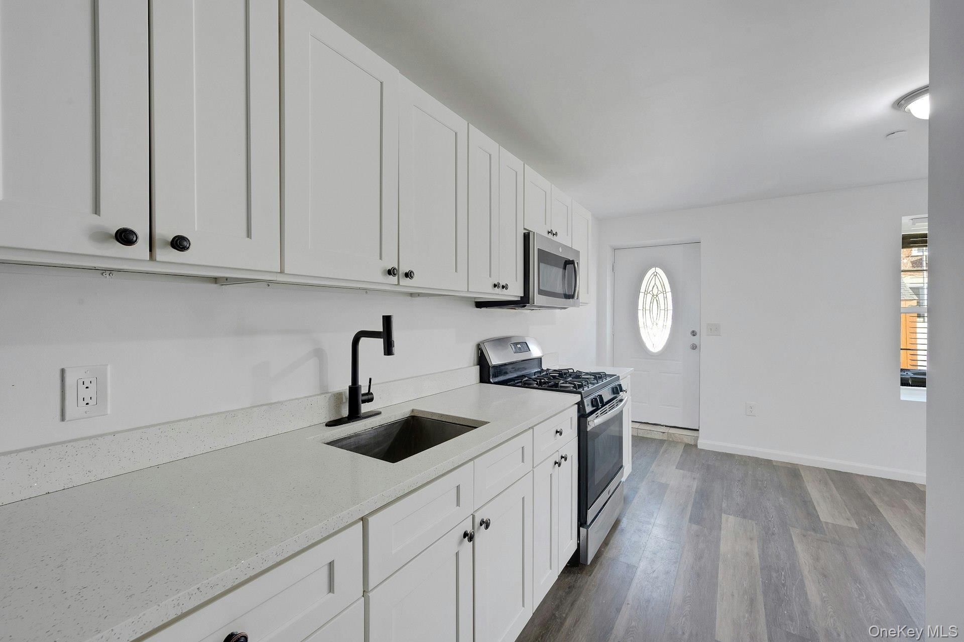 822 Hollywood Avenue Property Photo 34