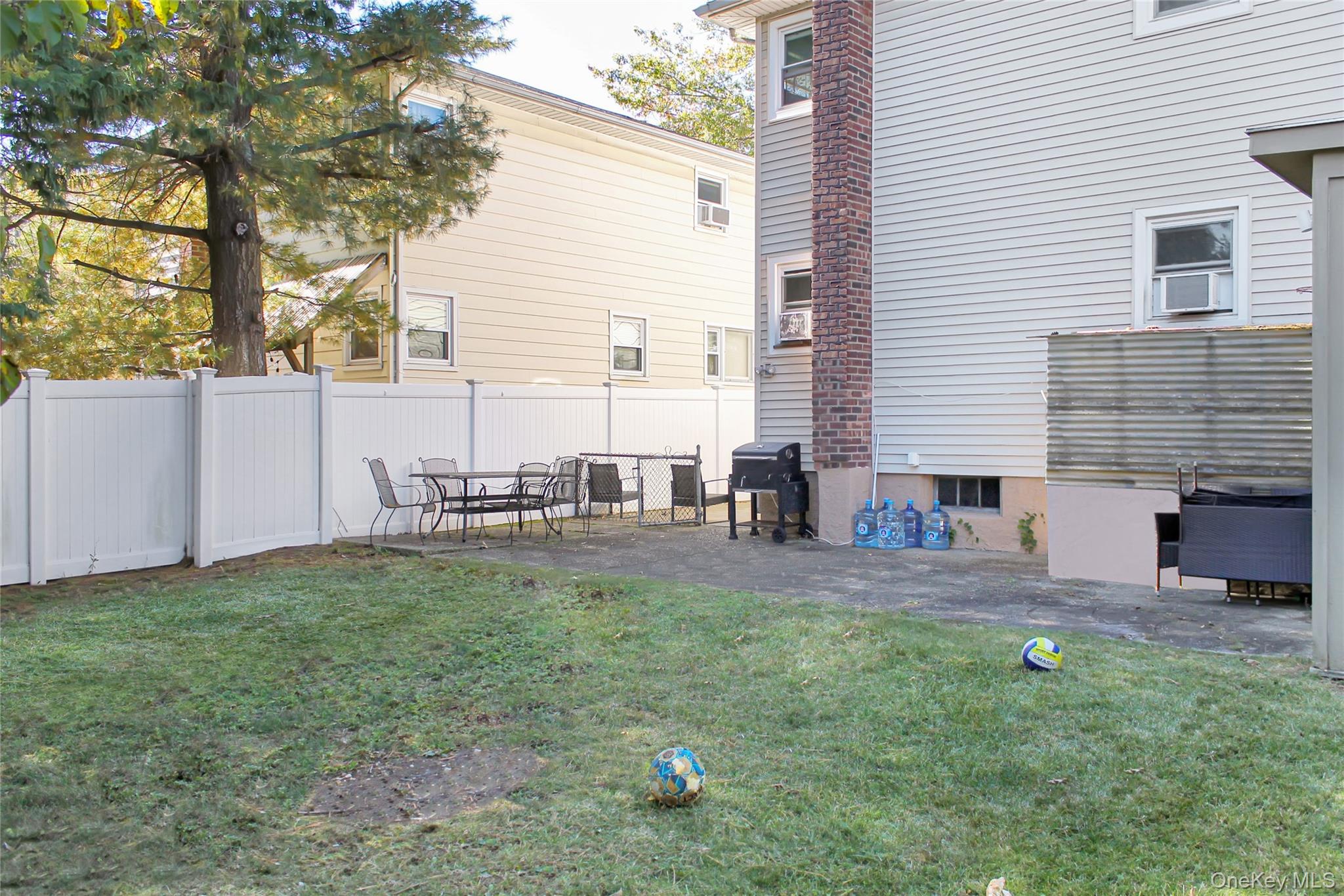 234 Nassau Boulevard Property Photo 19