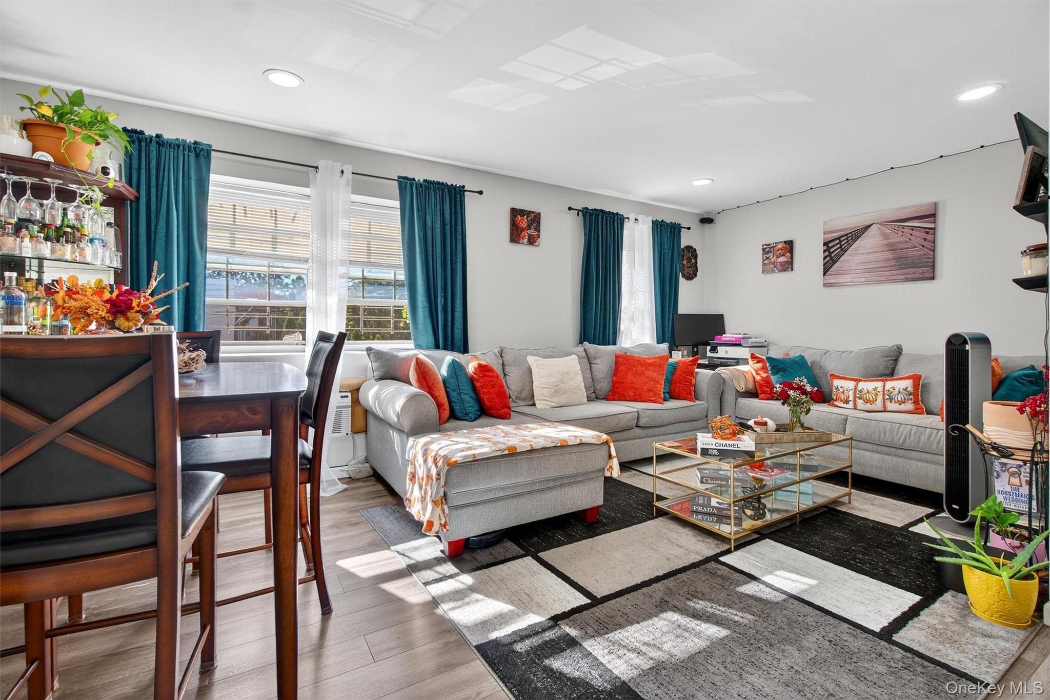 1735 Mansion Street Property Photo 8