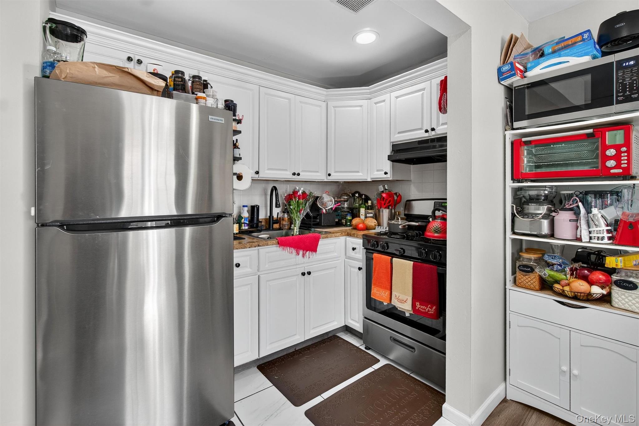 1735 Mansion Street Property Photo 11