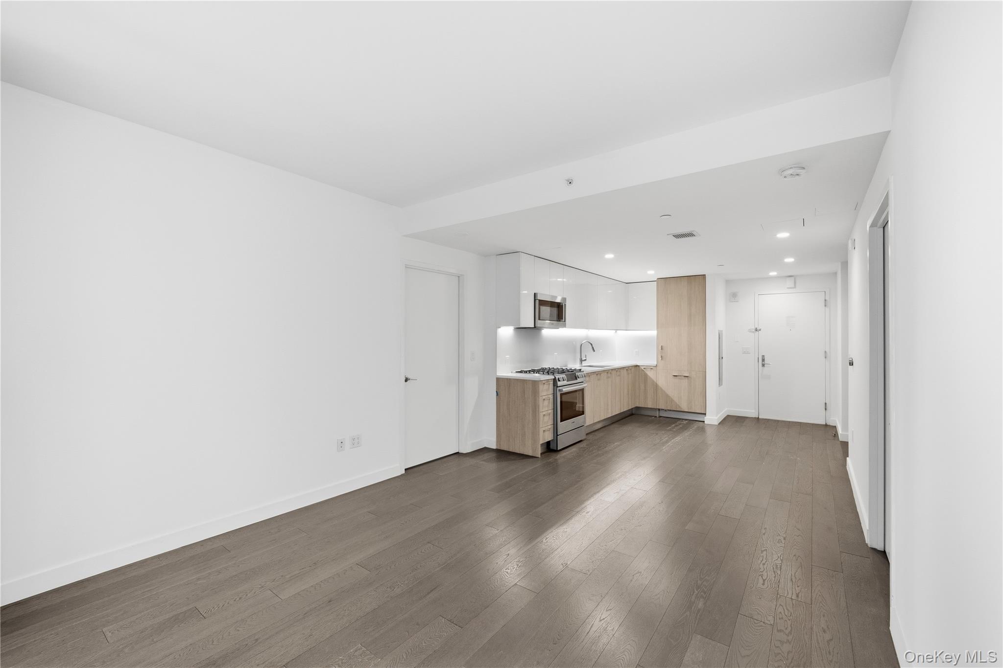 13103 40 Road 11q Property Photo 3