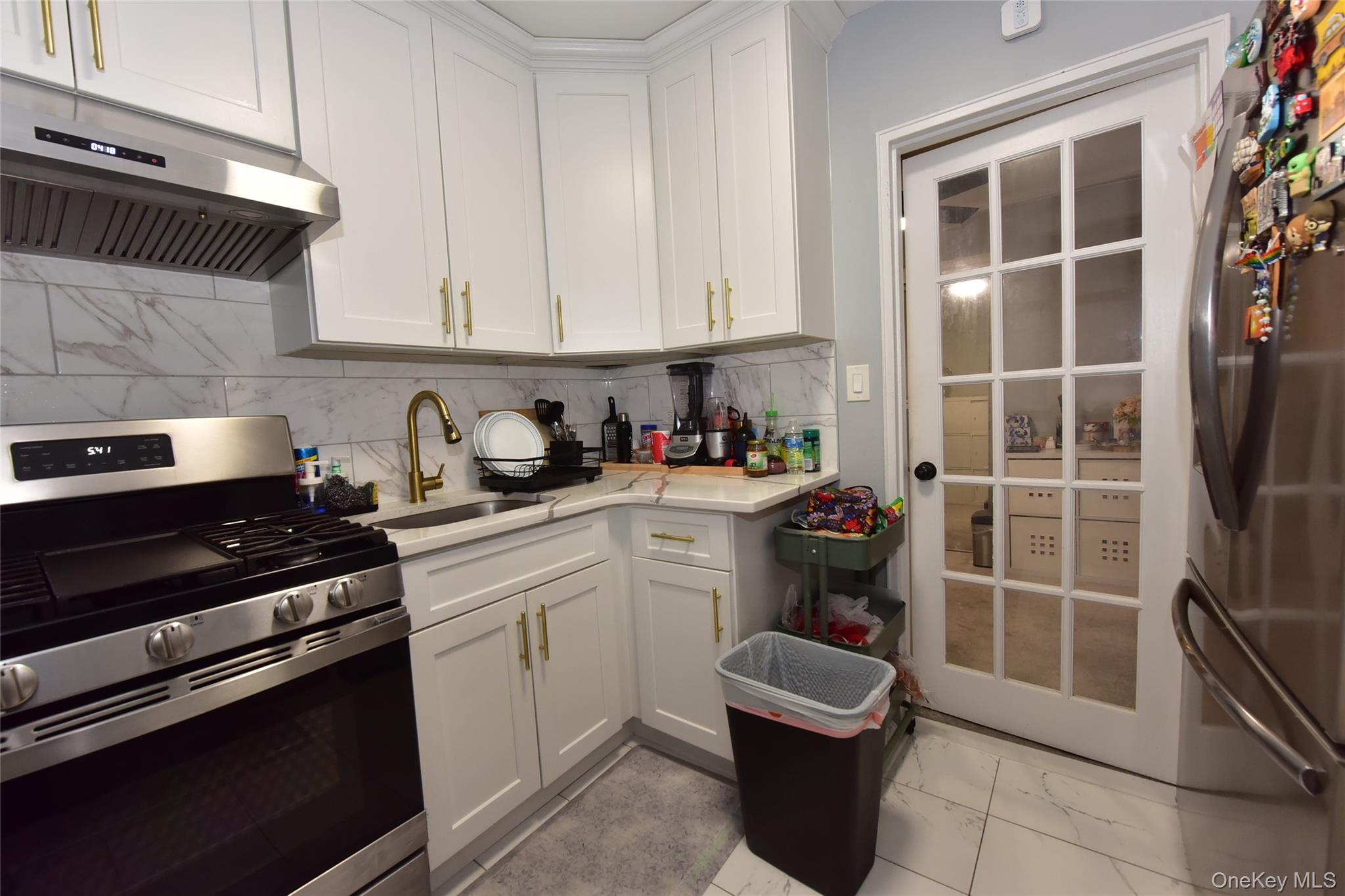 87-50 204 Street B74 Property Photo 9