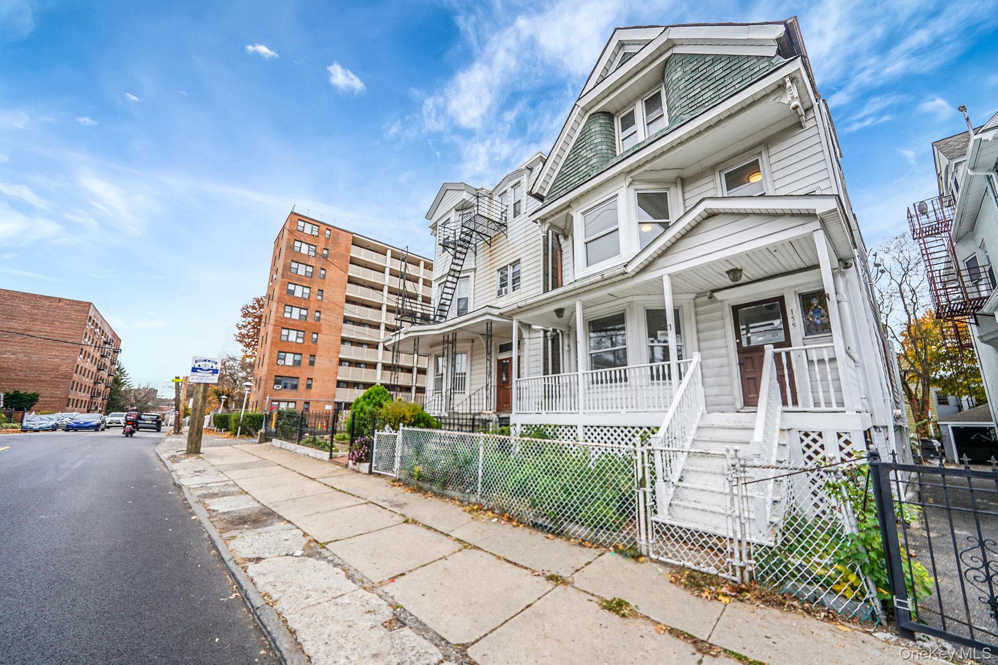 155 Hawthorne Avenue Property Photo 3