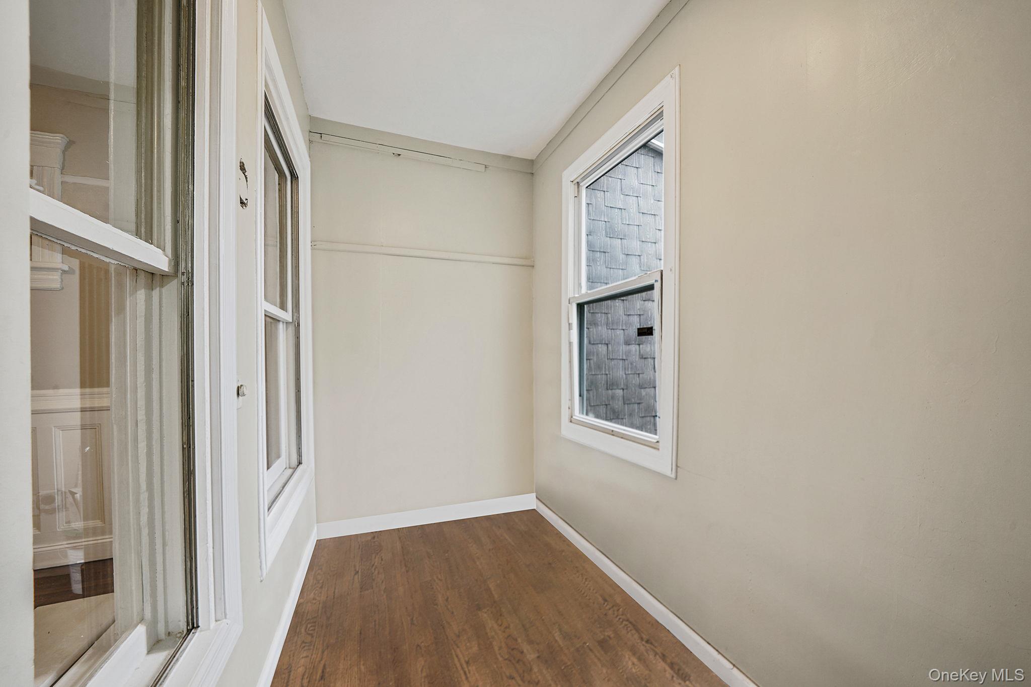 155 Hawthorne Avenue Property Photo 10