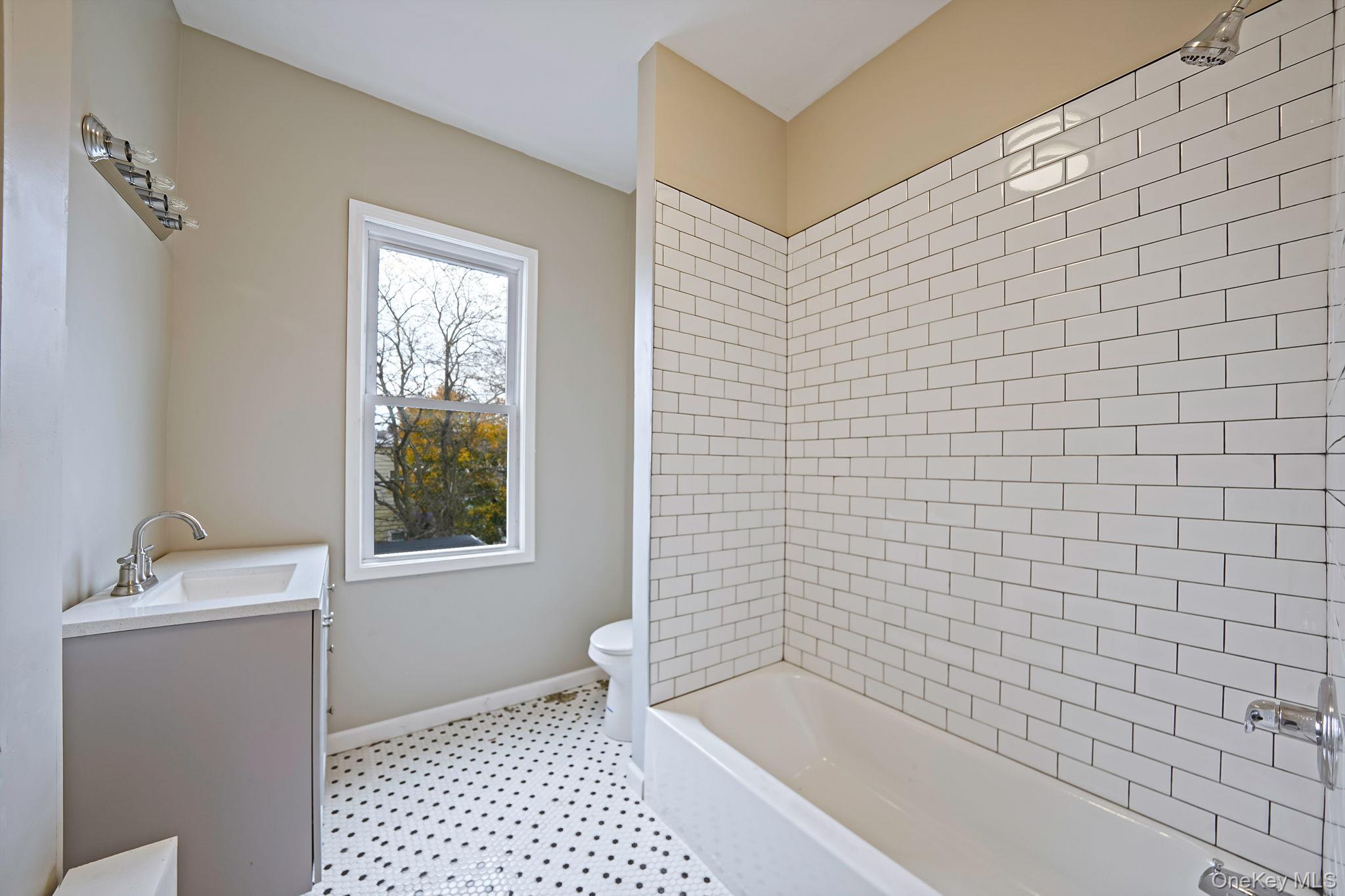 155 Hawthorne Avenue Property Photo 26
