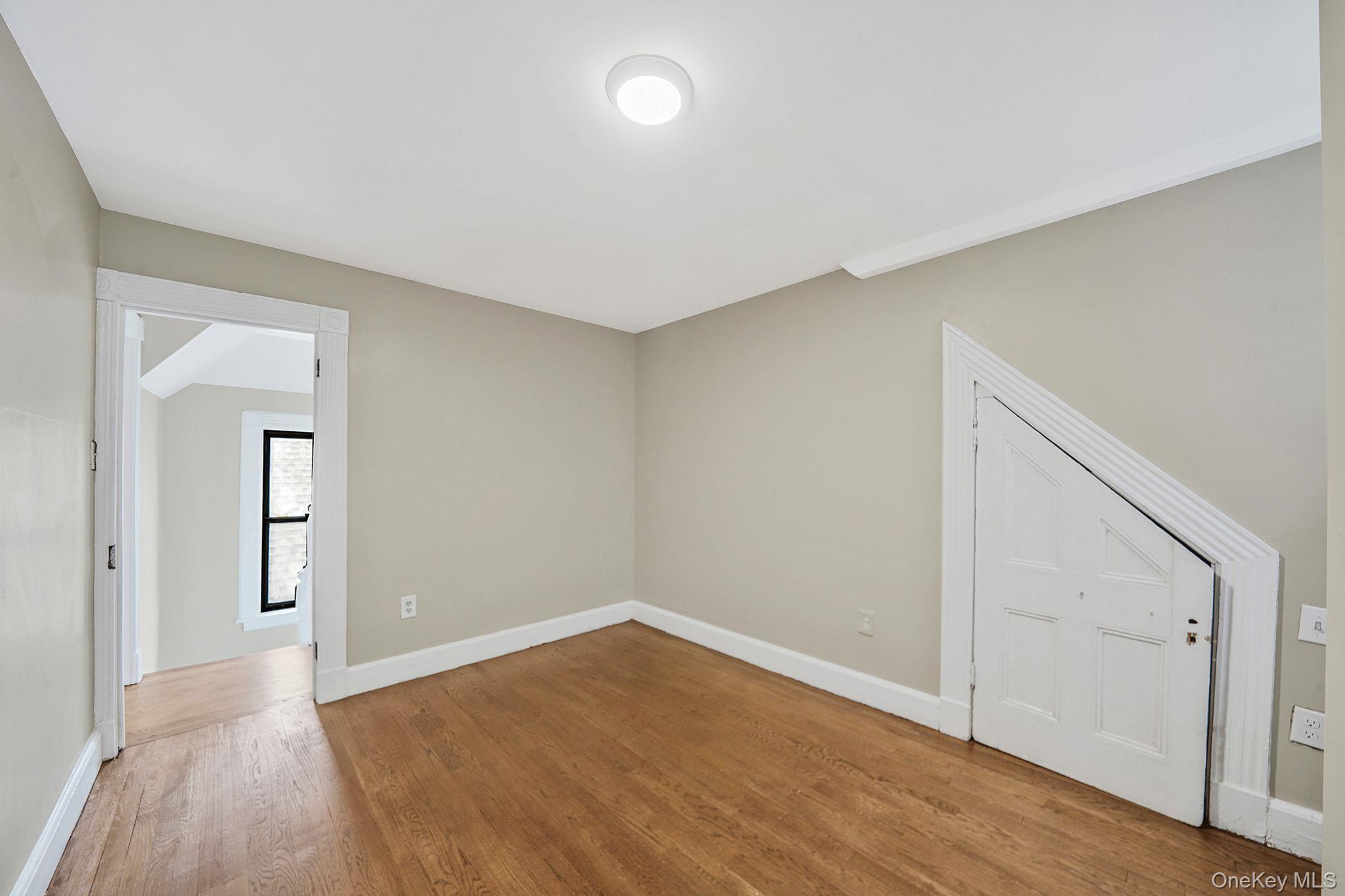 155 Hawthorne Avenue Property Photo 30