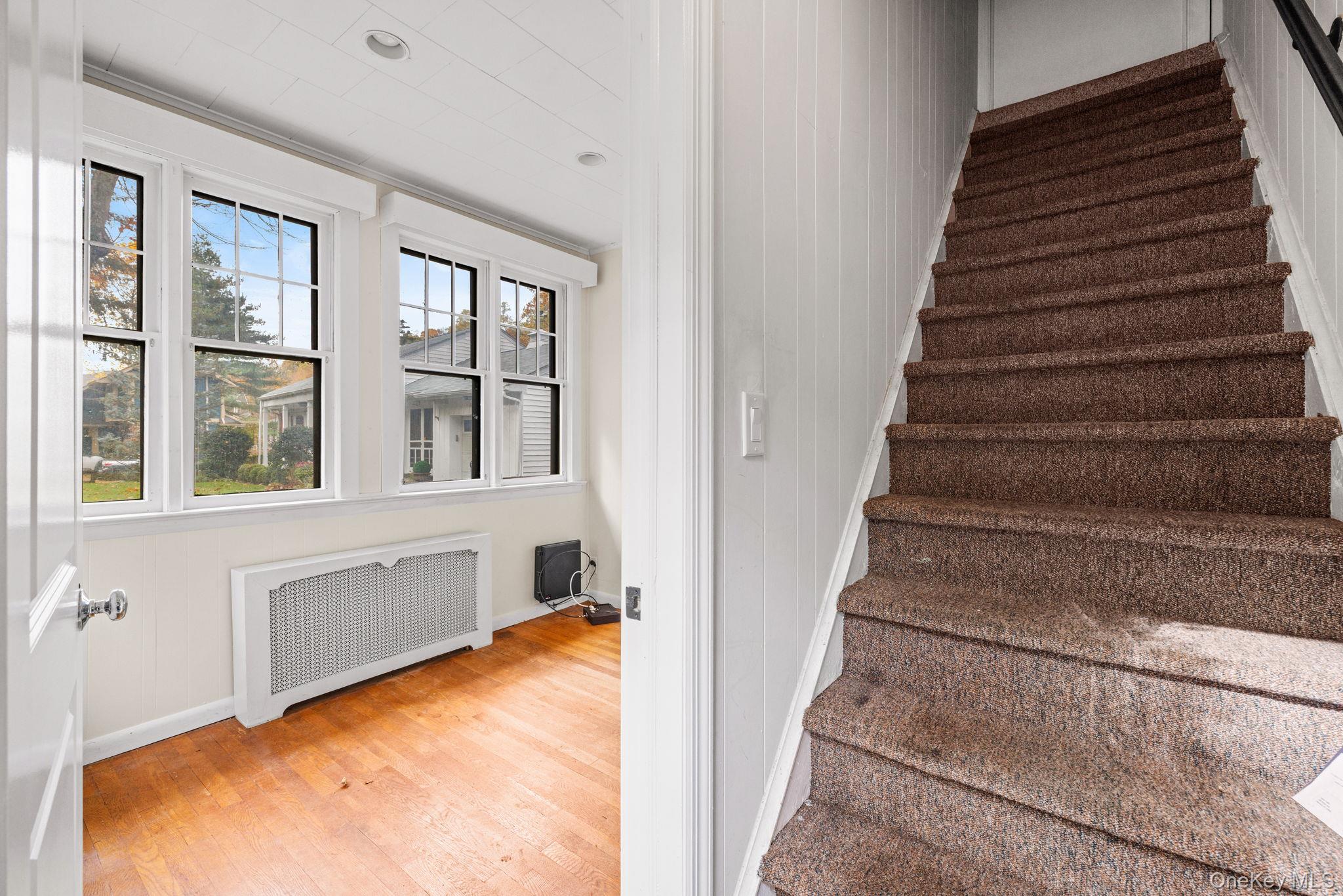 210 Ferdon Avenue Property Photo 15