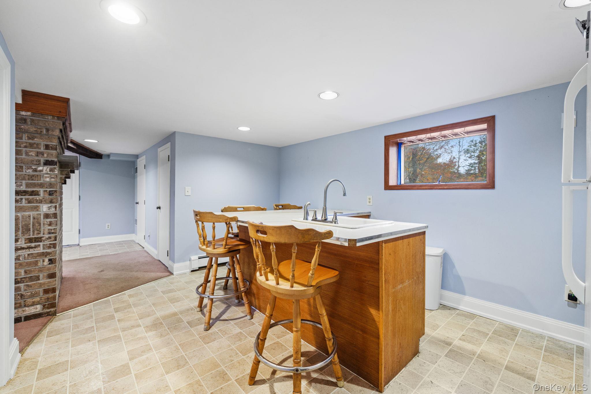 210 Ferdon Avenue Property Photo 21