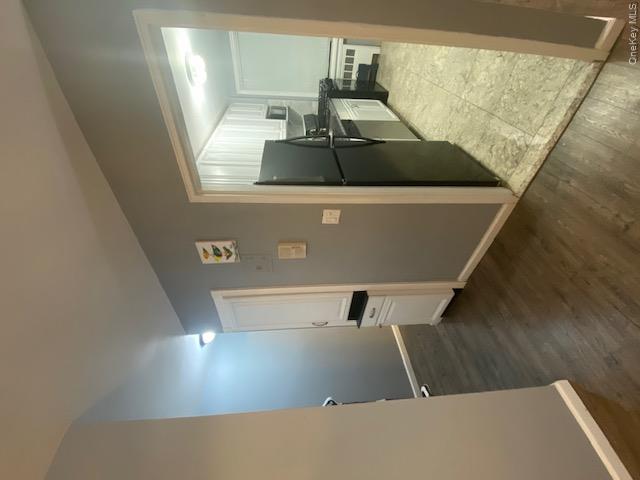 80 Gibson Blvd. 1c Property Photo 8