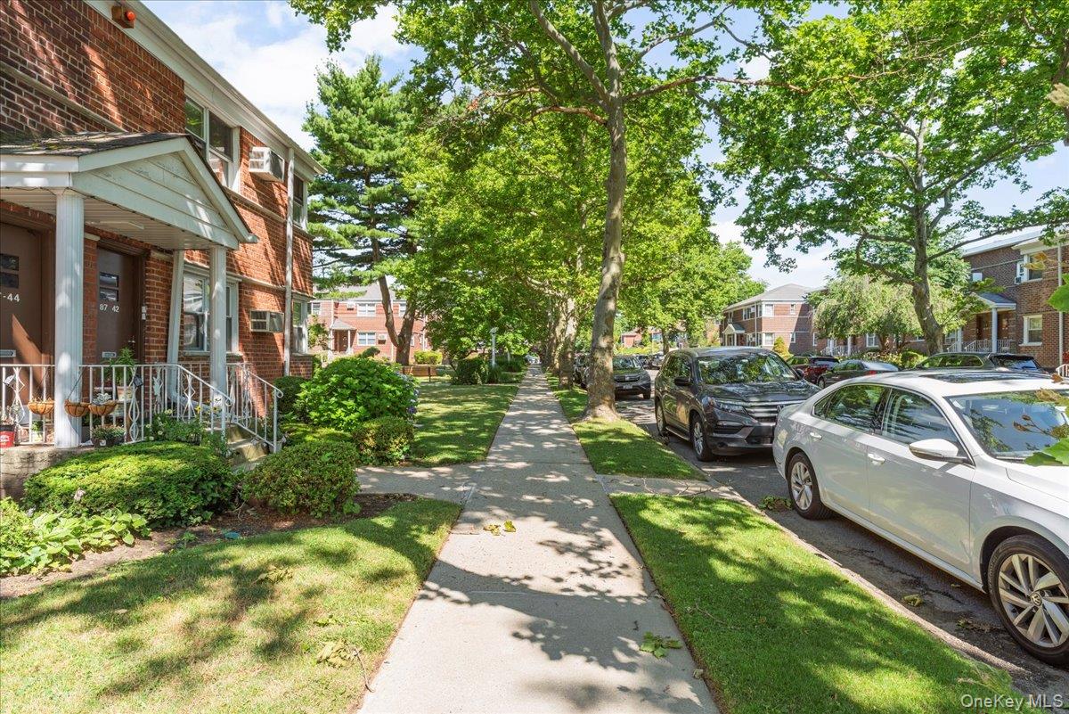 87-44 Marengo Street 2a Property Photo 2