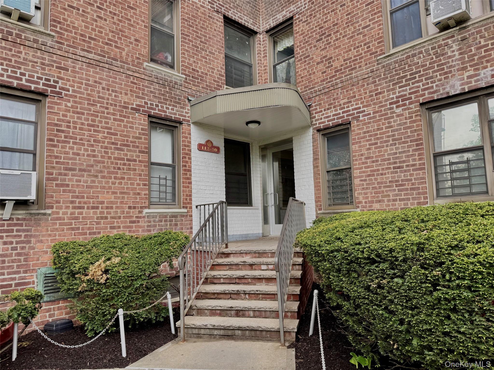 11250 Northern Boulevard 3B Property Photo 1