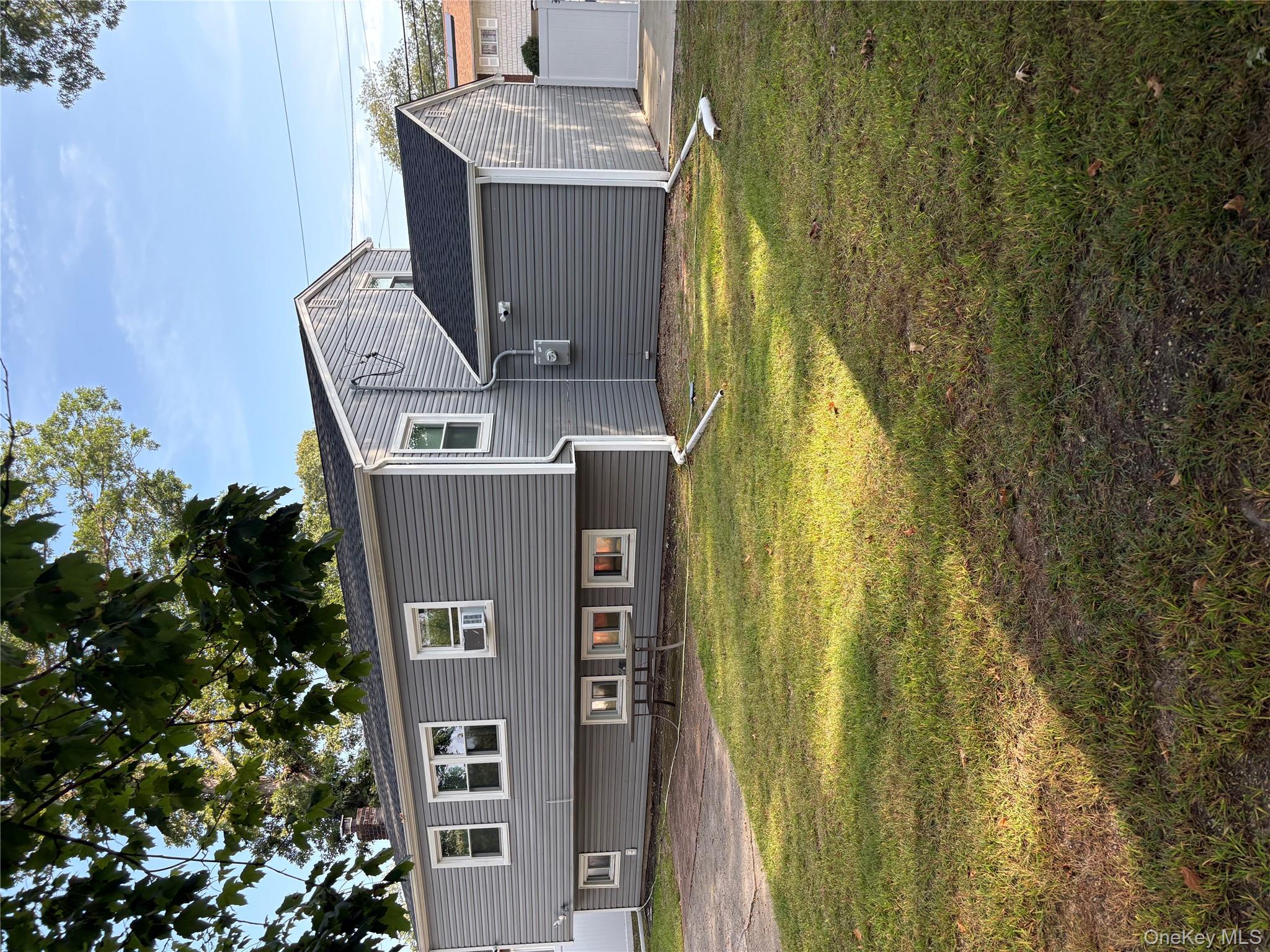 486 Champlain Avenue Property Photo 8