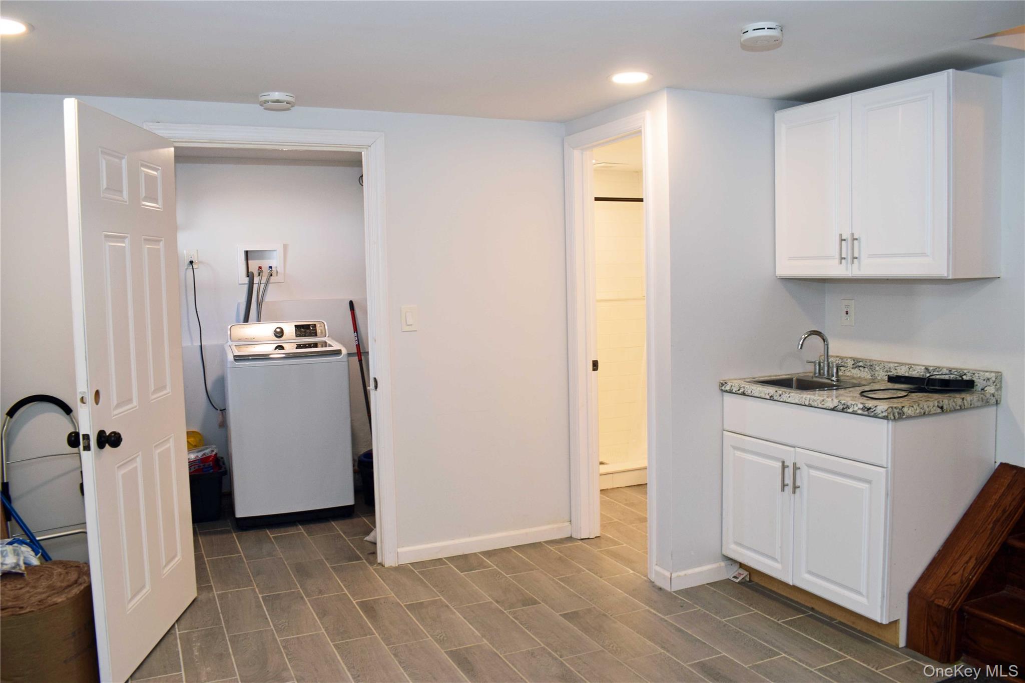 486 Champlain Avenue Property Photo 10