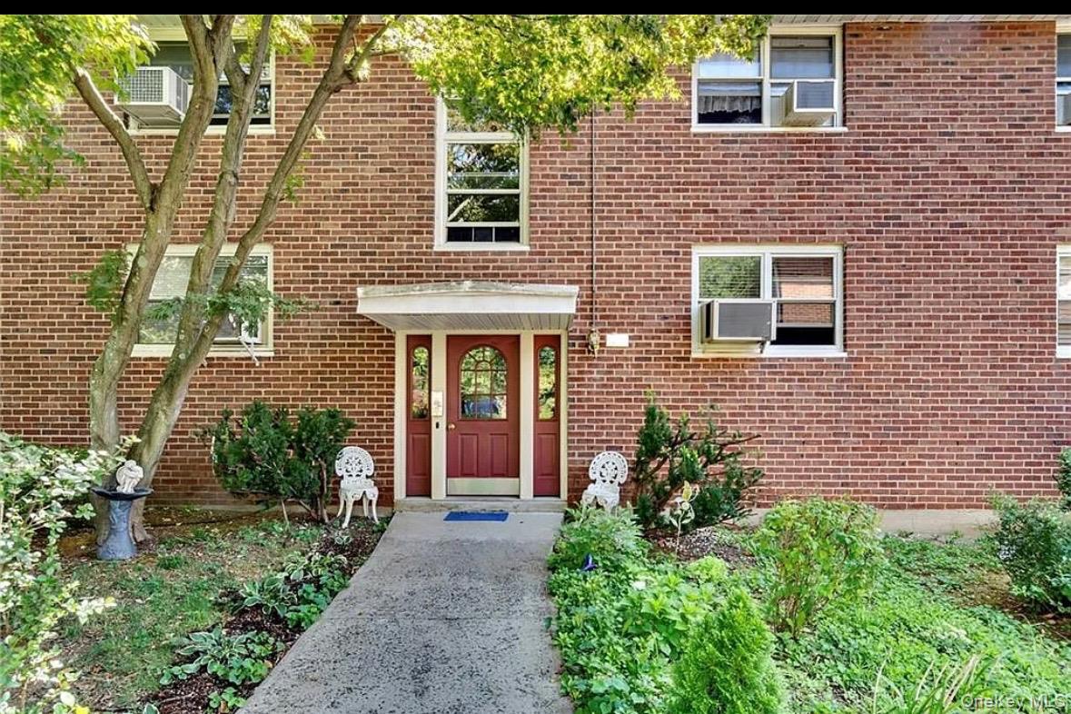 48 Dehaven 2E Property Photo 1