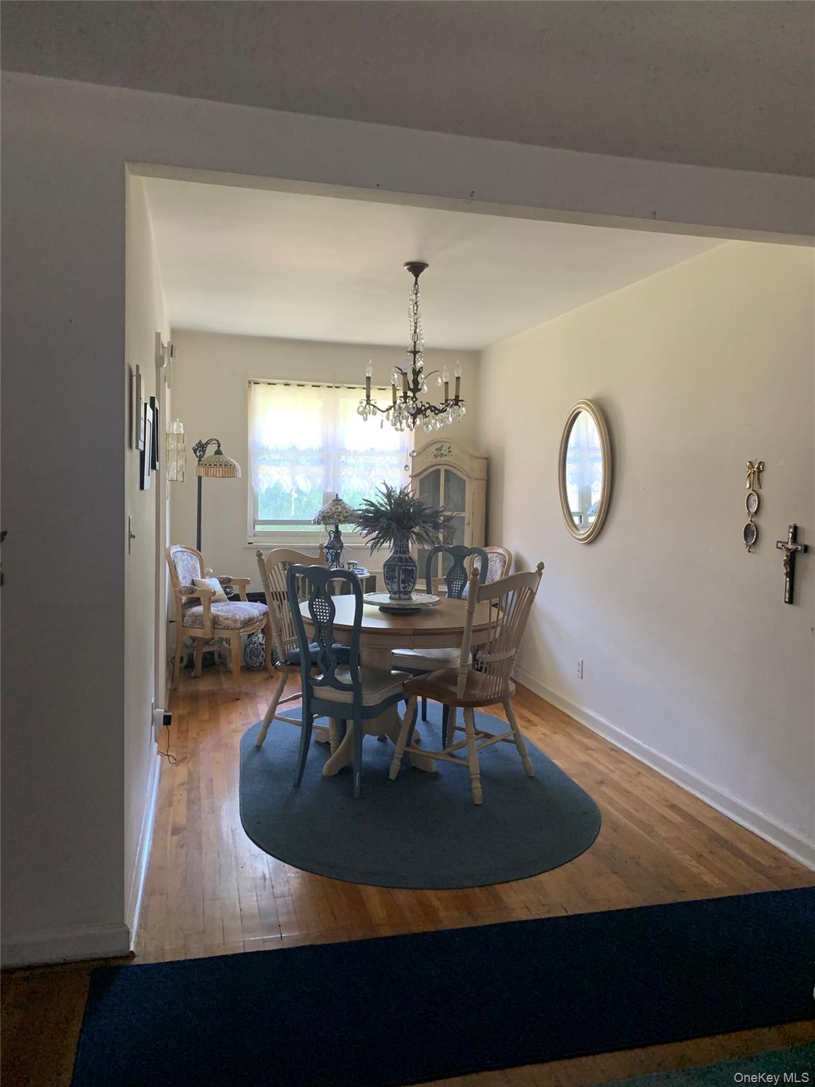 48 Dehaven 2e Property Photo 5