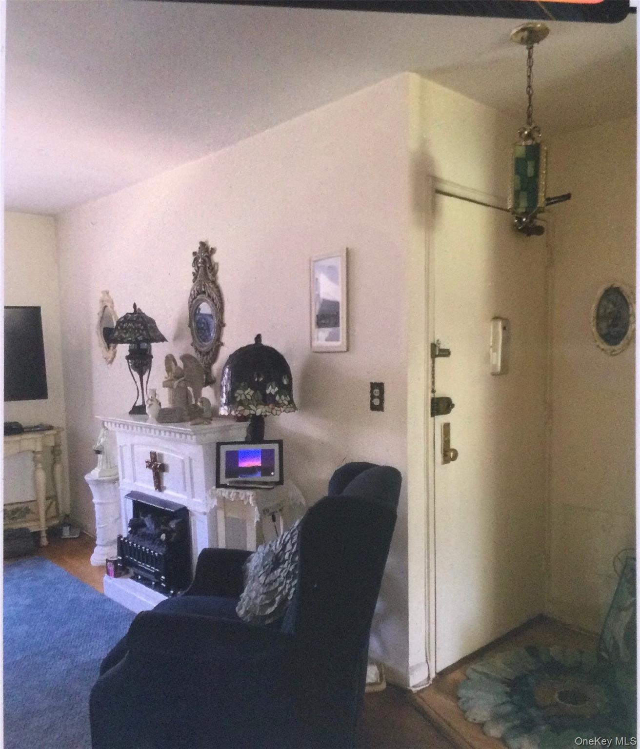 48 Dehaven 2e Property Photo 8