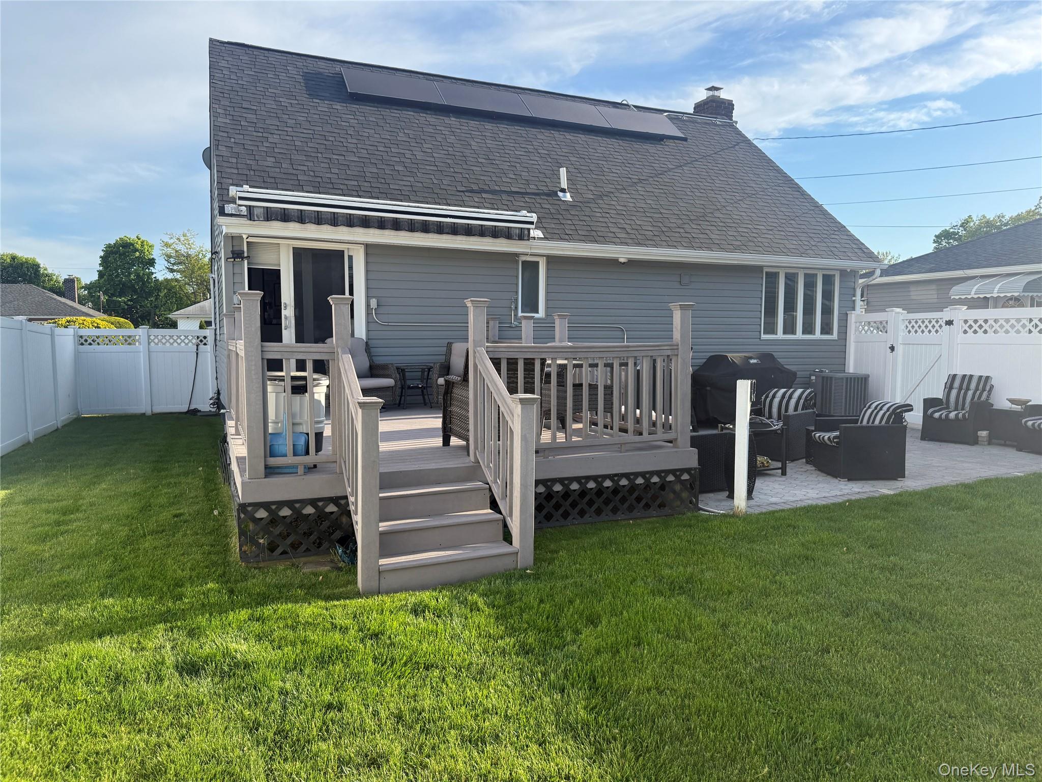2082 Renfrew Avenue Property Photo 2