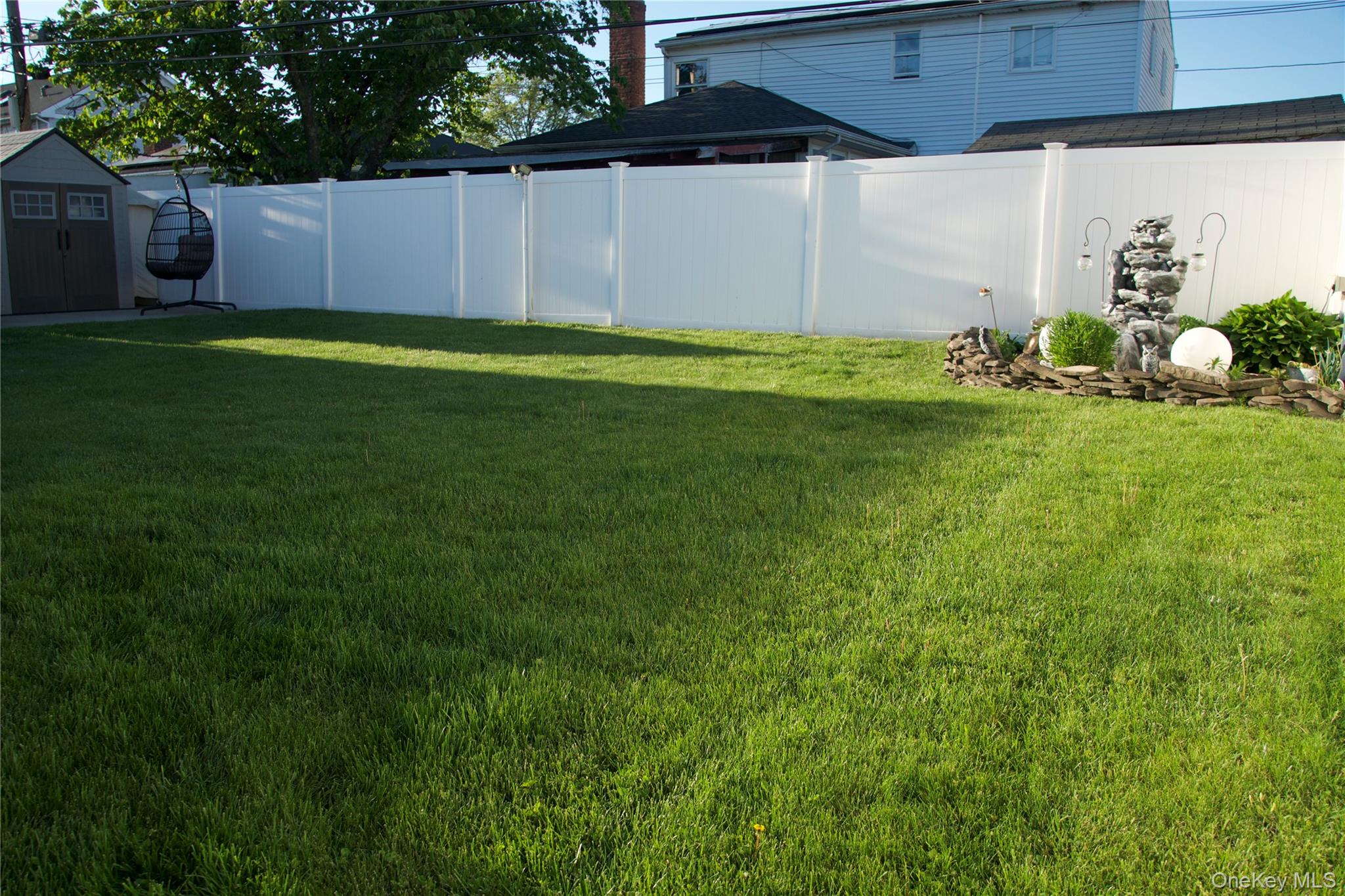 2082 Renfrew Avenue Property Photo 12