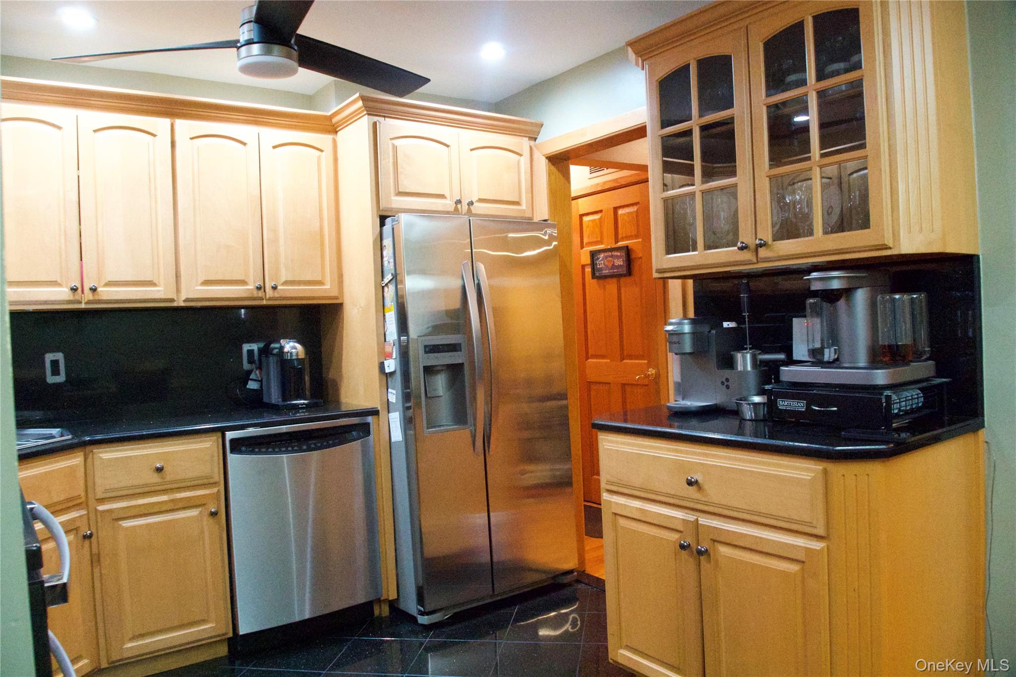 2082 Renfrew Avenue Property Photo 20