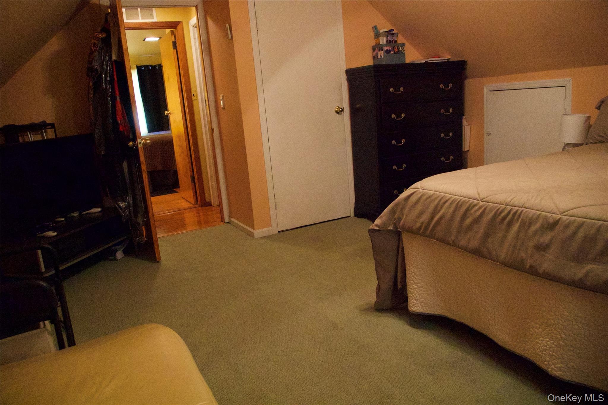 2082 Renfrew Avenue Property Photo 31