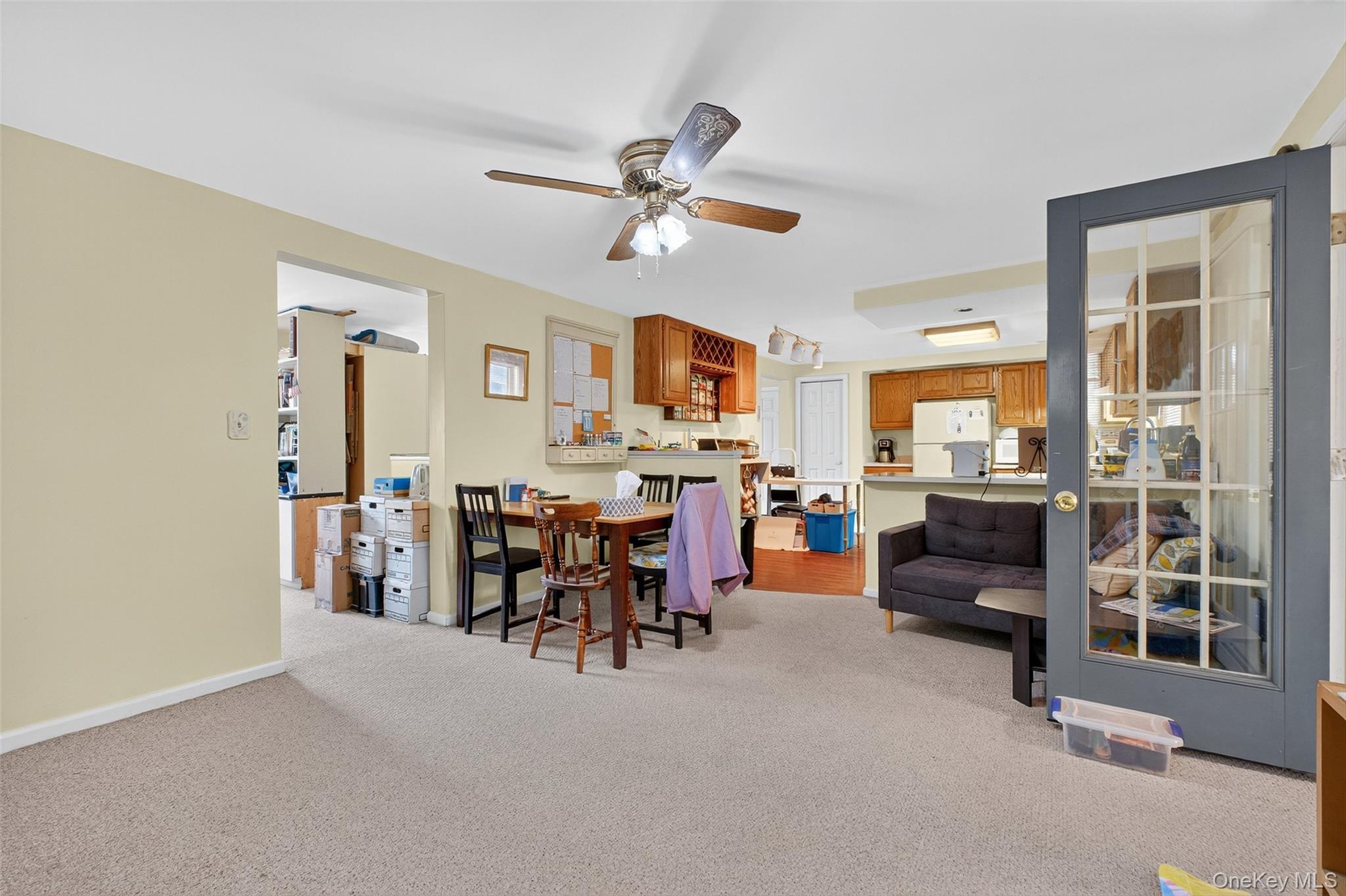 2 Renee Gate Street Property Photo 39