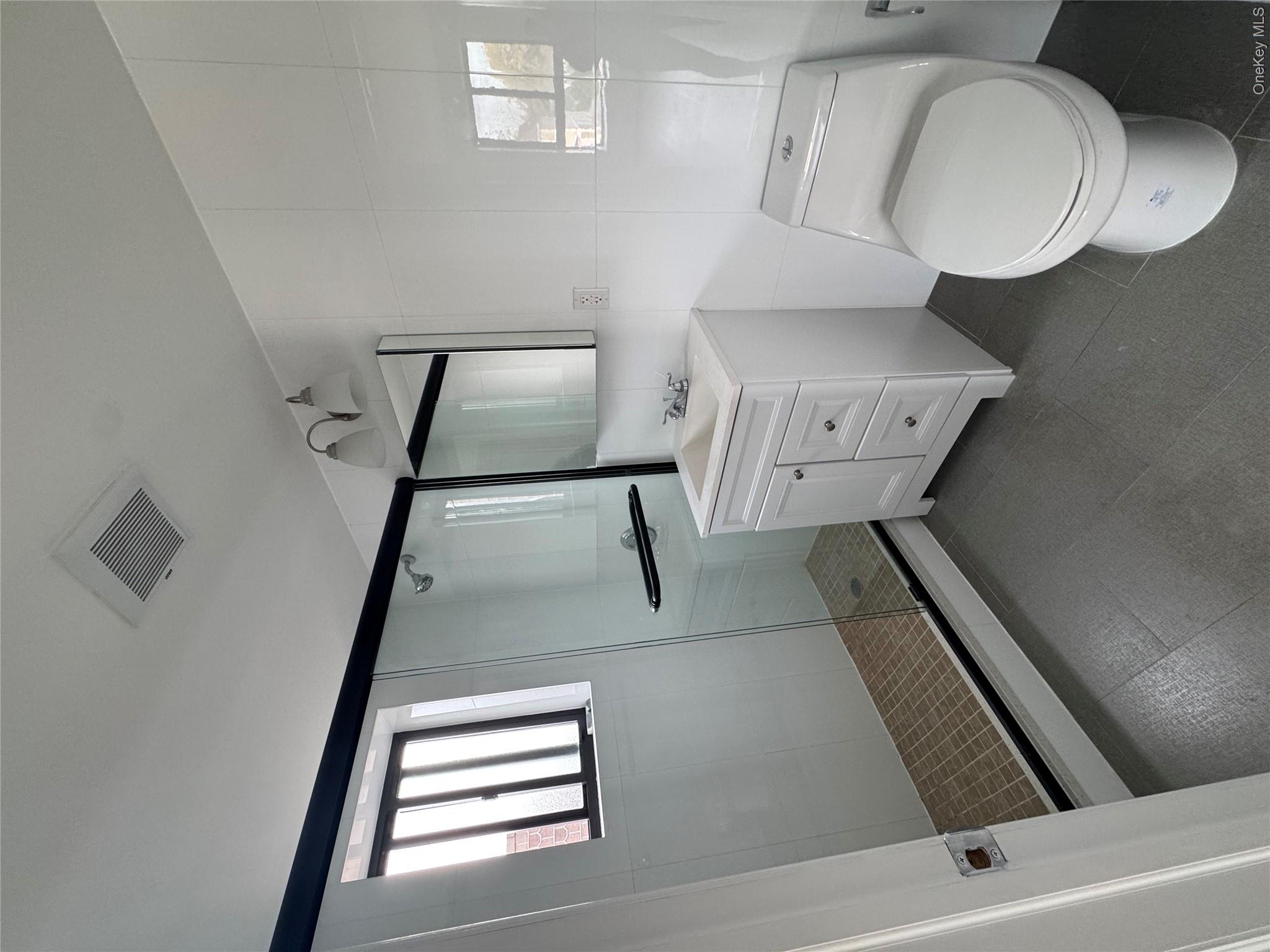 214-10 15 Avenue 3d & Parking Property Photo 14