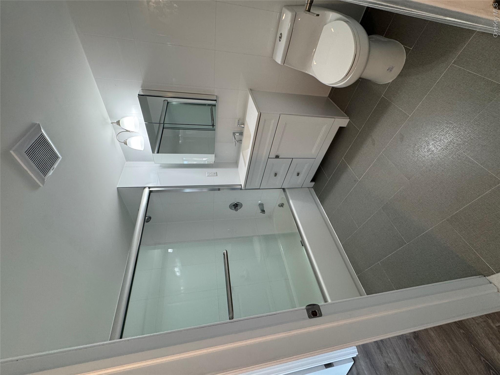 214-10 15 Avenue 3d & Parking Property Photo 17