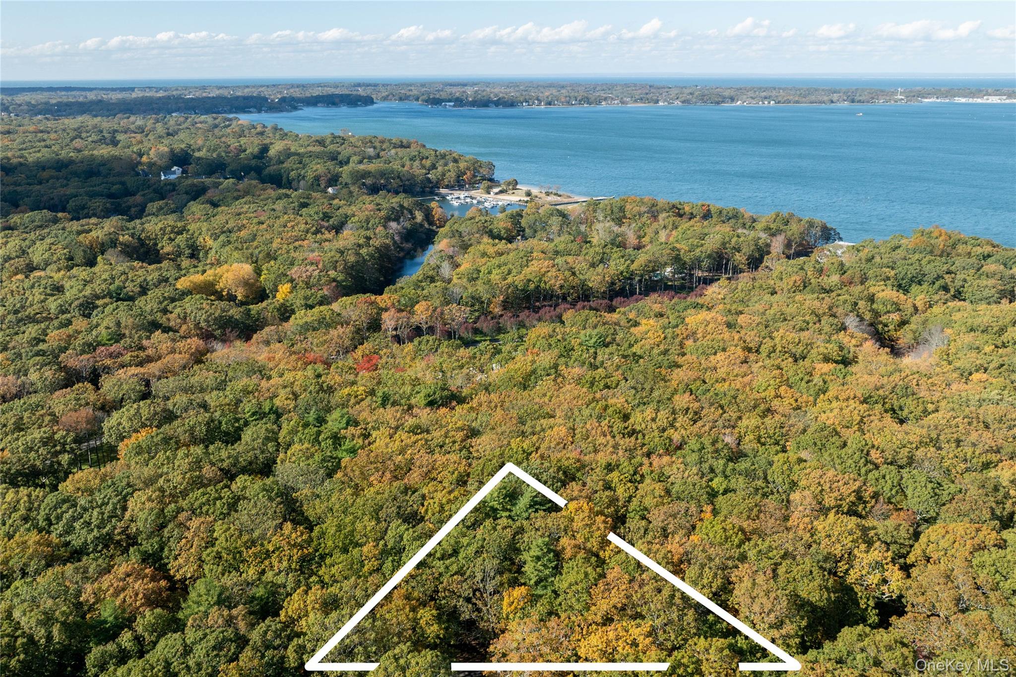11195 N Bayview Road Property Photo 1