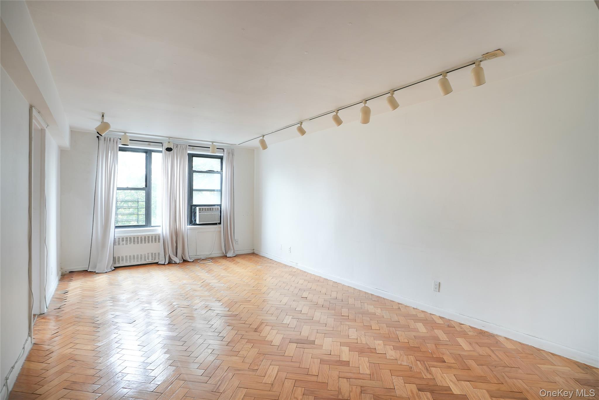 1 Remsen Road 2F Property Photo 1