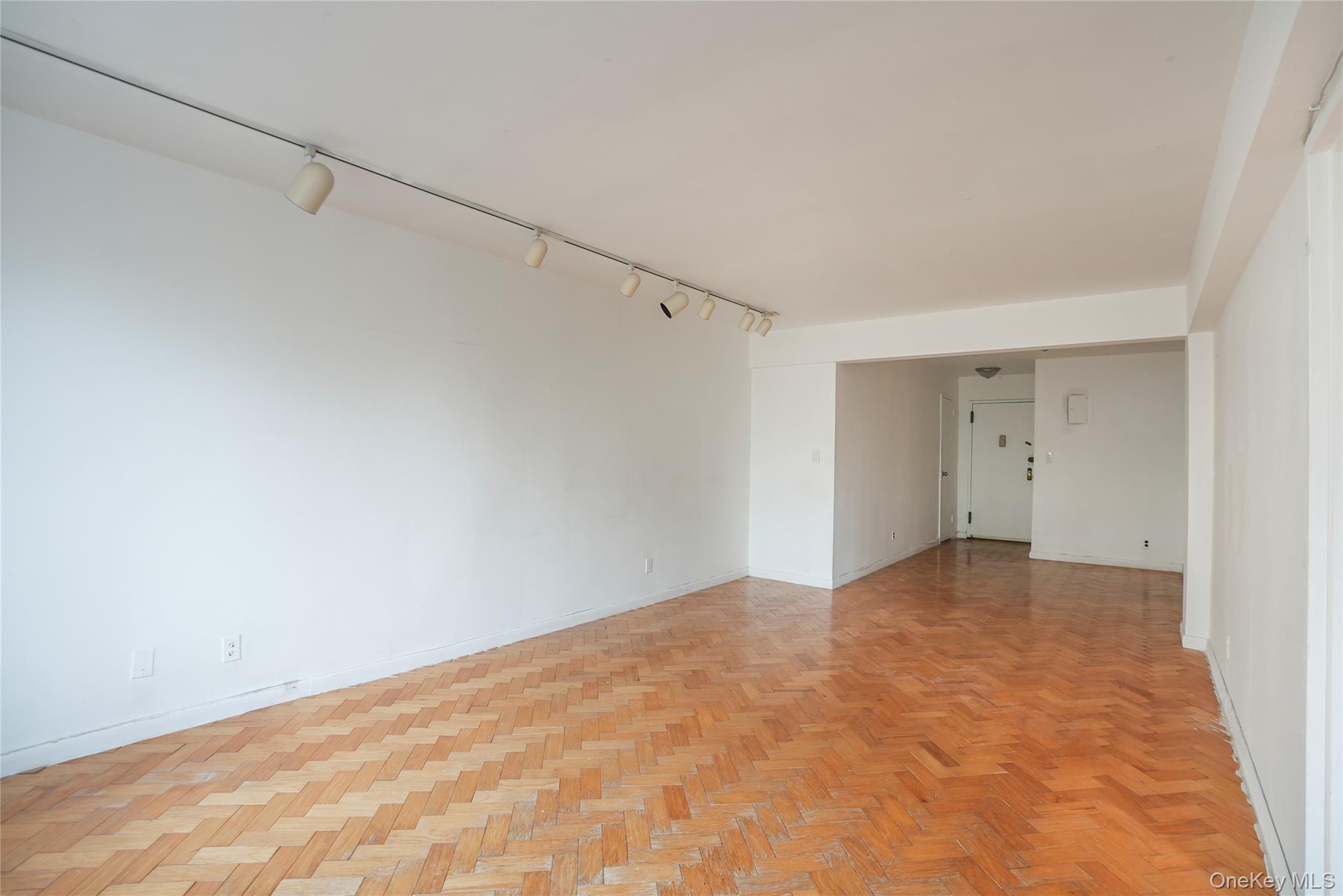 1 Remsen Road 2f Property Photo 3