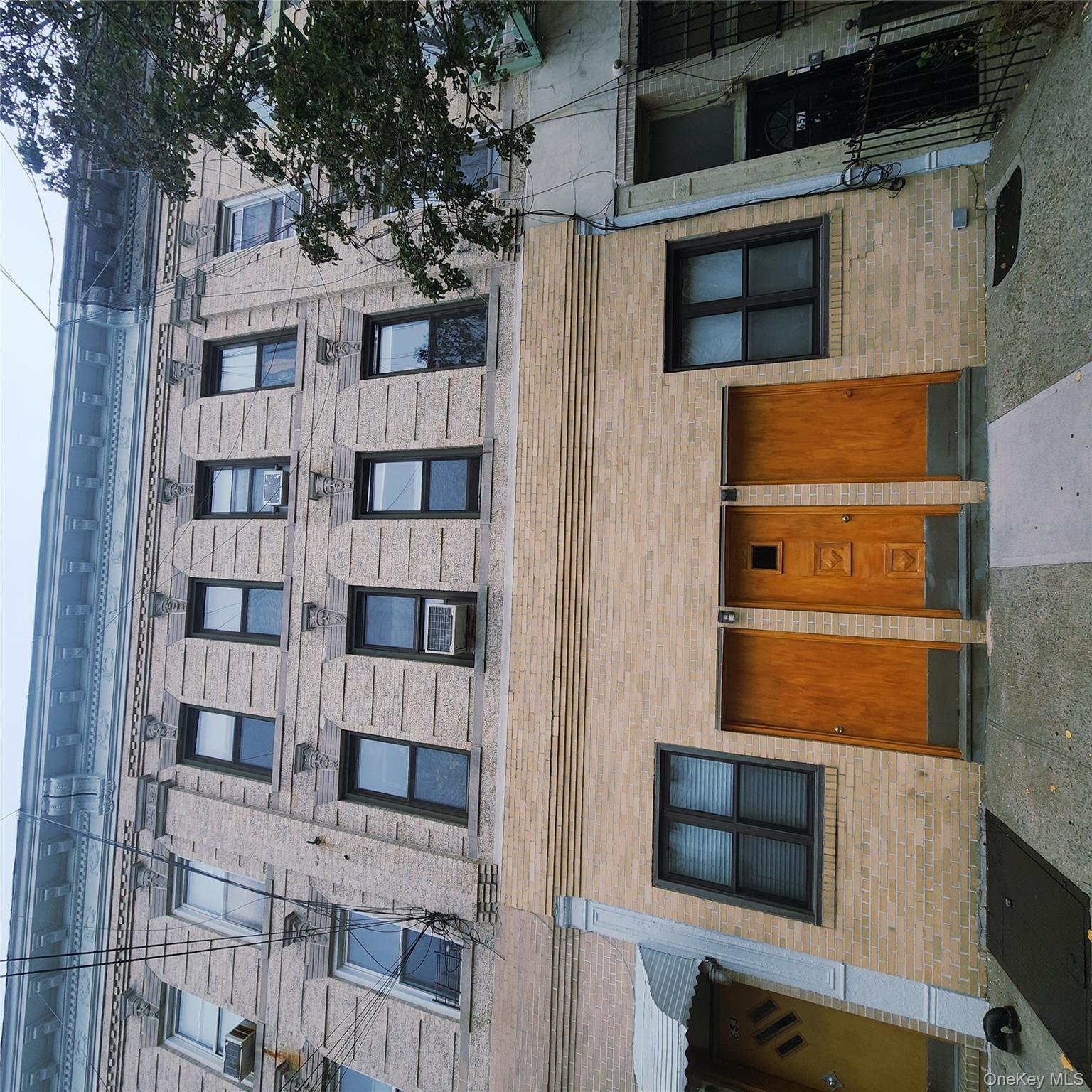 655 Woodward Avenue Property Photo 1