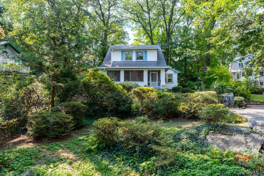 40 Pine Brook Drive Property Photo 2