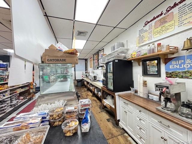 900 Great Neck Road Property Photo 5