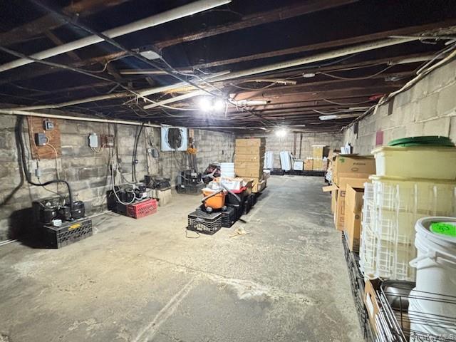 900 Great Neck Road Property Photo 9