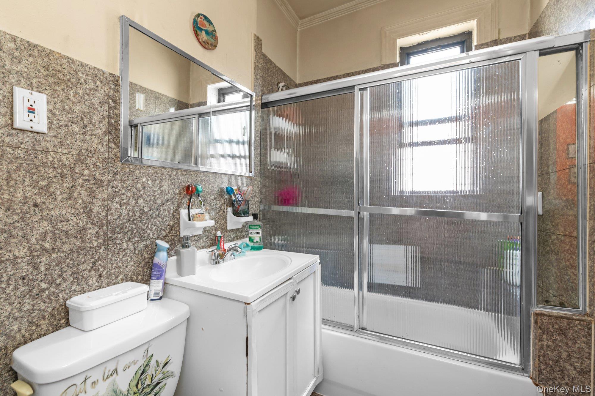 91-10 34th Avenue 6k Property Photo 12