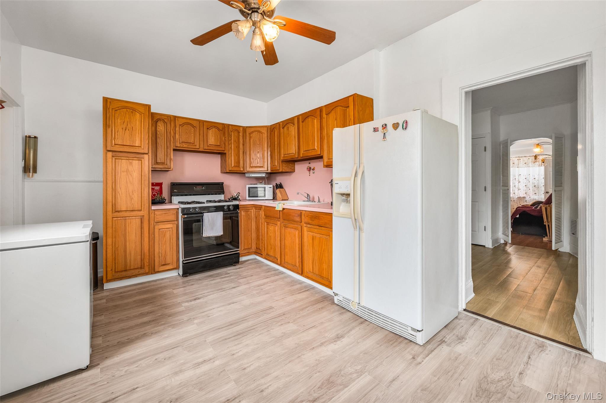 10715 Lefferts Boulevard Property Photo 8