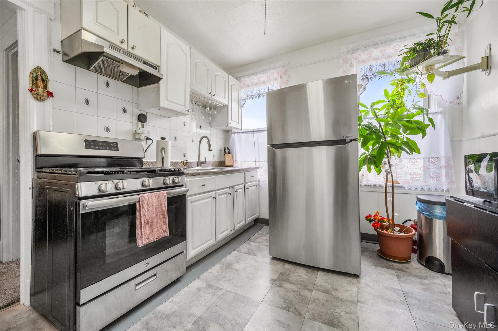 10715 Lefferts Boulevard Property Photo 9