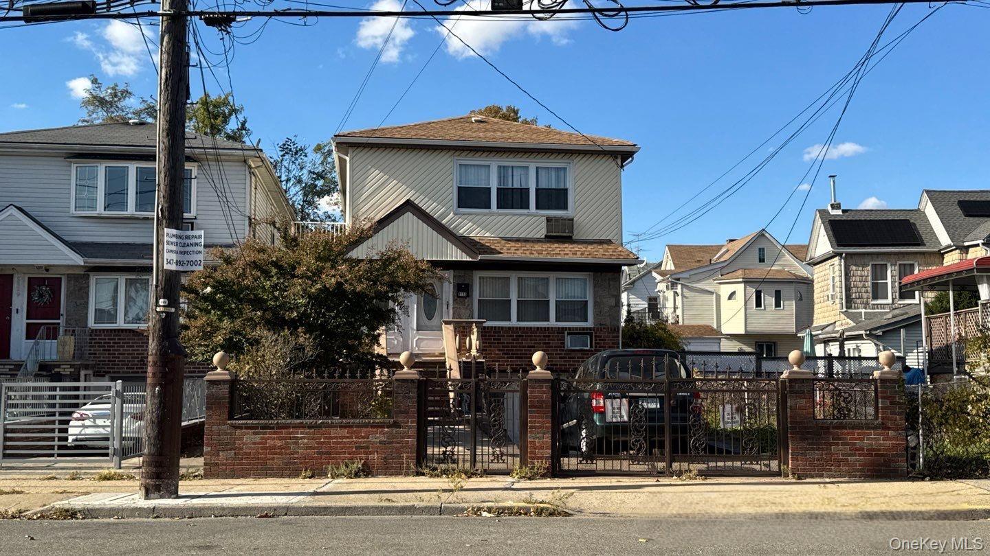 9133 Avenue Property Photo 2