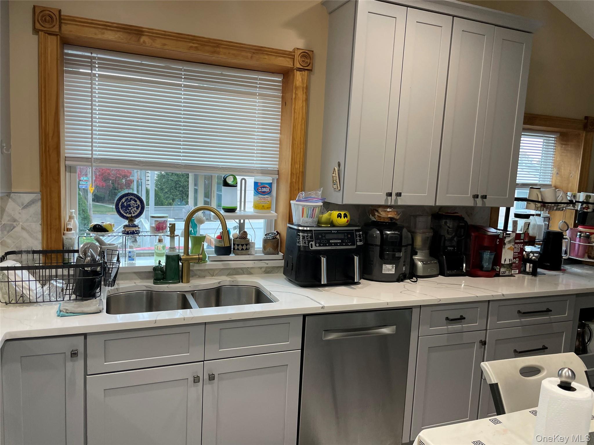 953 Mile Square Road Property Photo 11