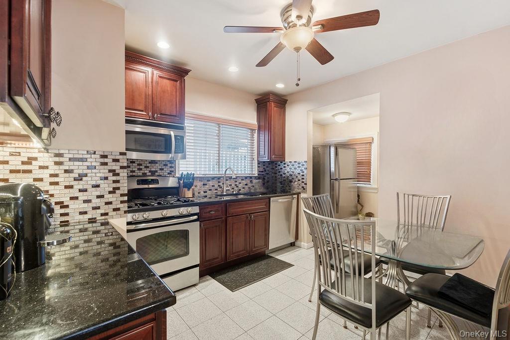 160-36 99th Street Property Photo 9