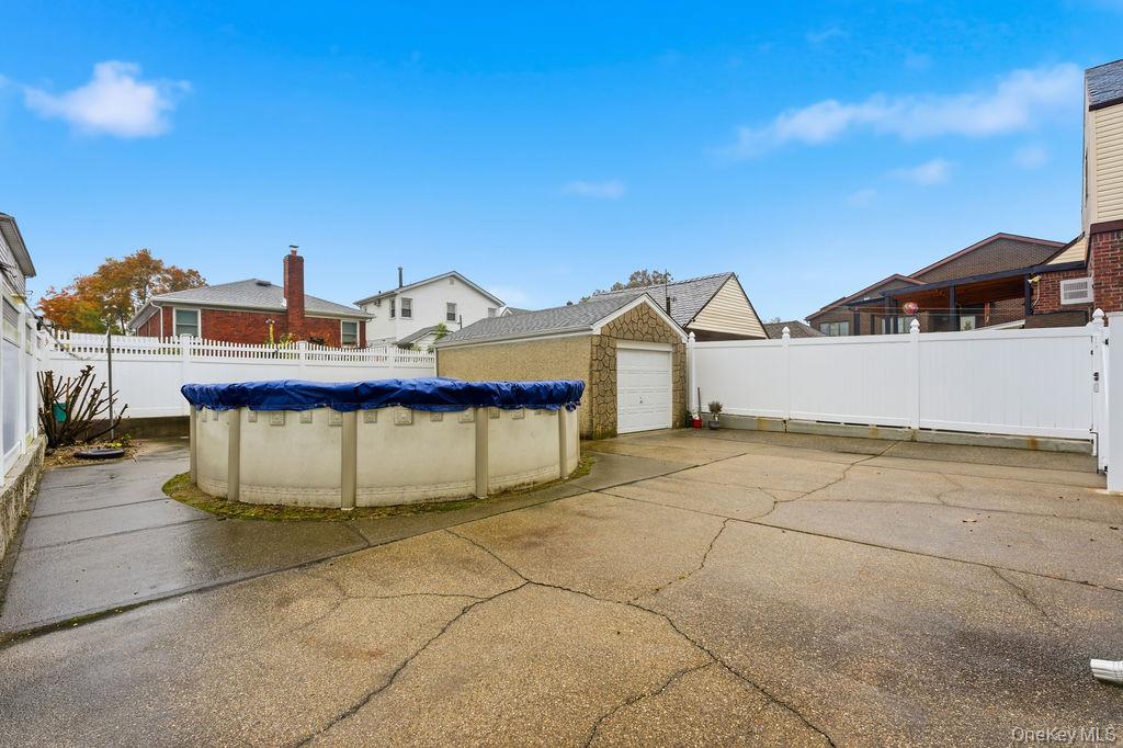 160-36 99th Street Property Photo 20