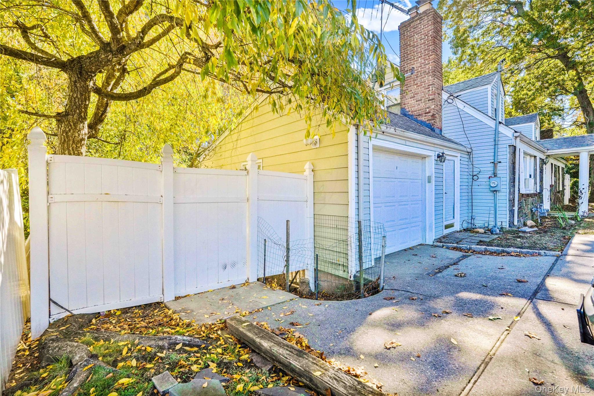 303 Nassau Boulevard Property Photo 26