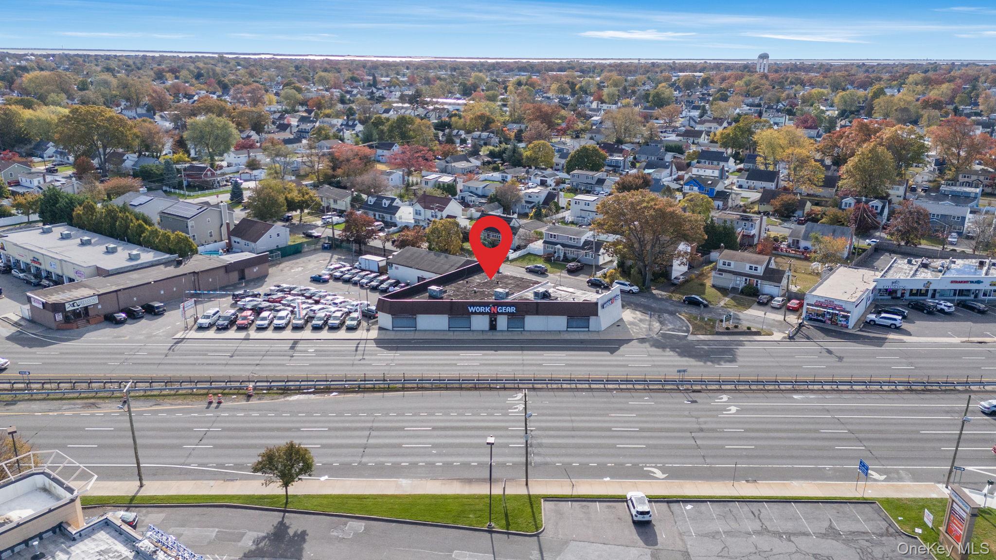 150 W Sunrise Highway Property Photo 4