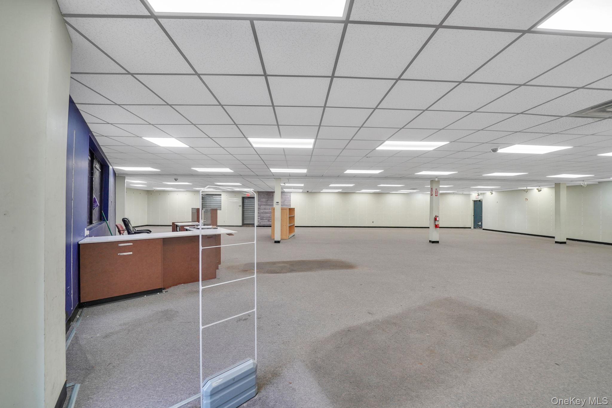 150 W Sunrise Highway Property Photo 8