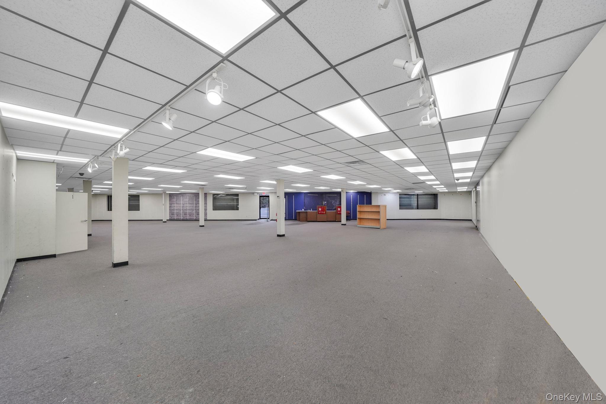 150 W Sunrise Highway Property Photo 12