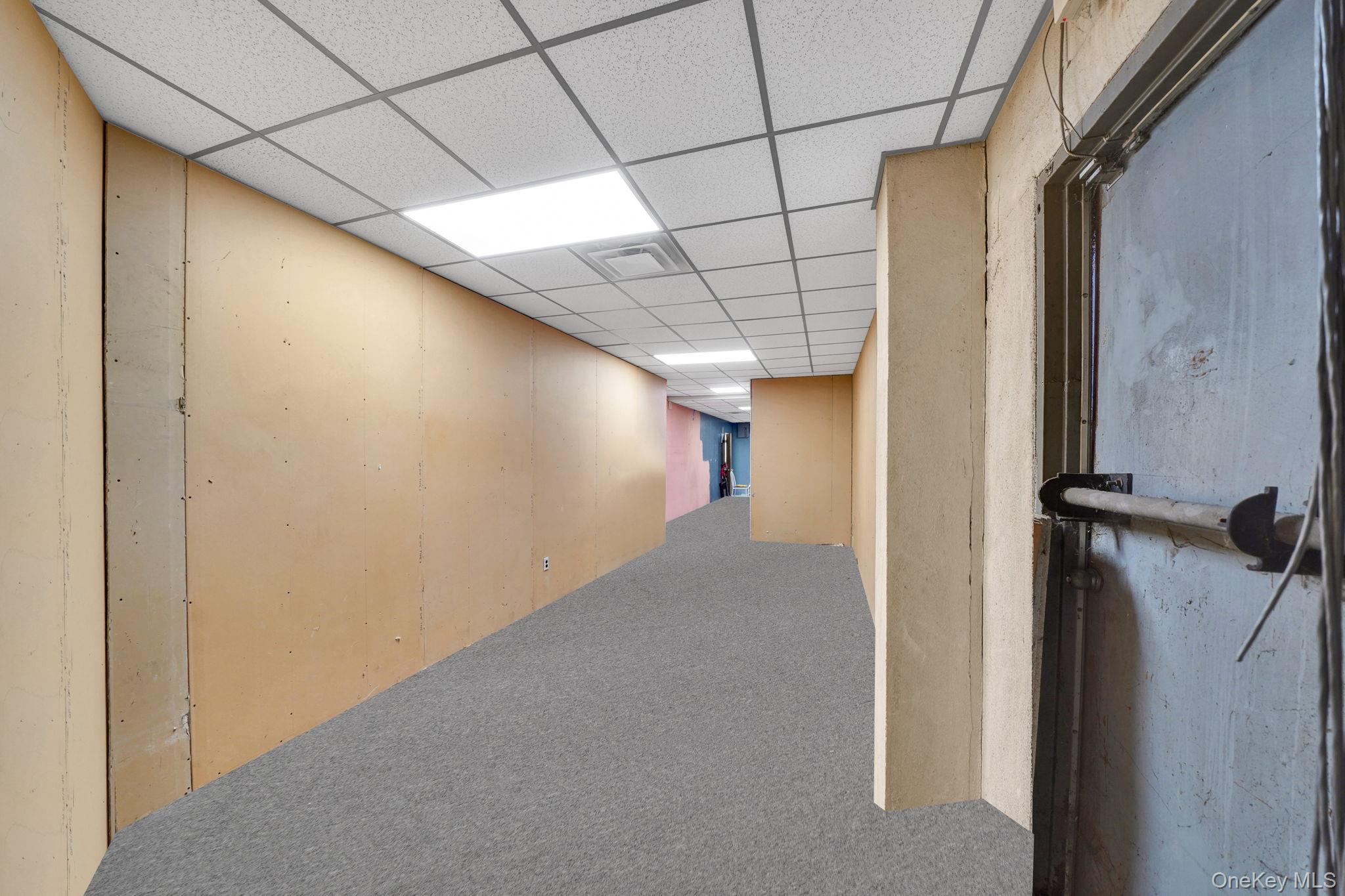 150 W Sunrise Highway Property Photo 22