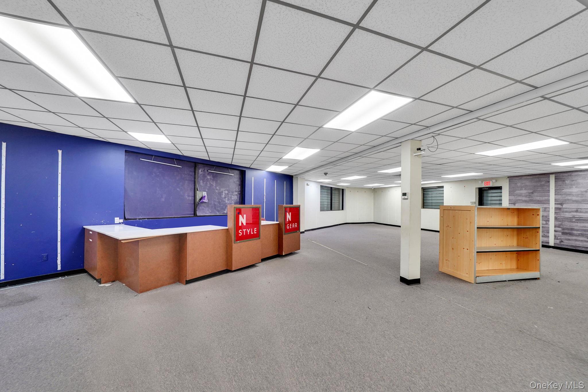 150 W Sunrise Highway Property Photo 26